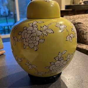 Dolphin & Flamingo Chinese ginger pot.